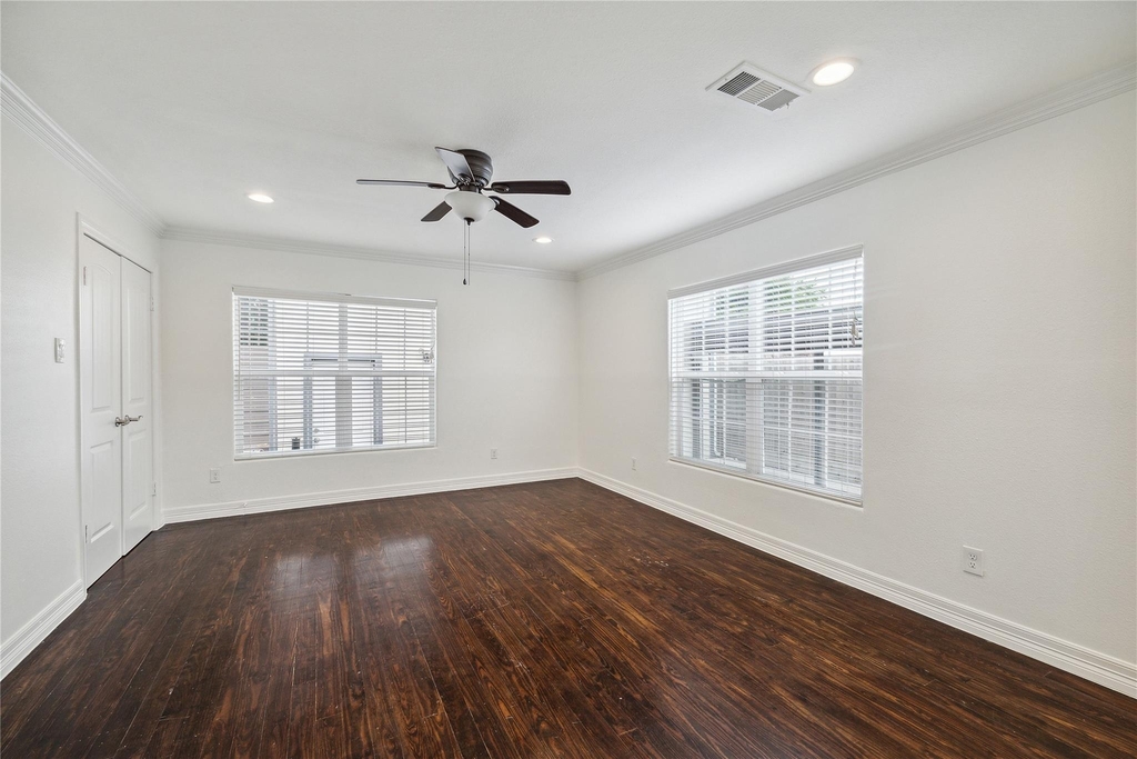1301 Pearson Street - Photo 7