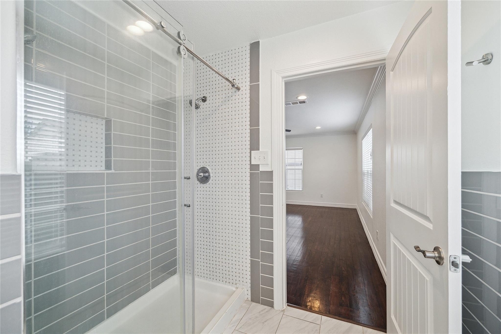 1301 Pearson Street - Photo 9