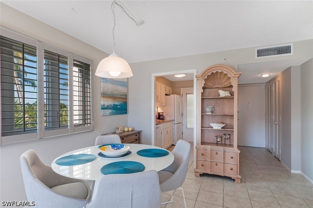 1300 Gulf Shore Boulevard N - Photo 4