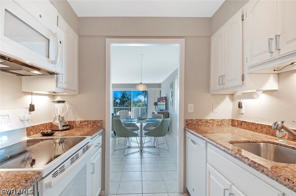 1300 Gulf Shore Boulevard N - Photo 13