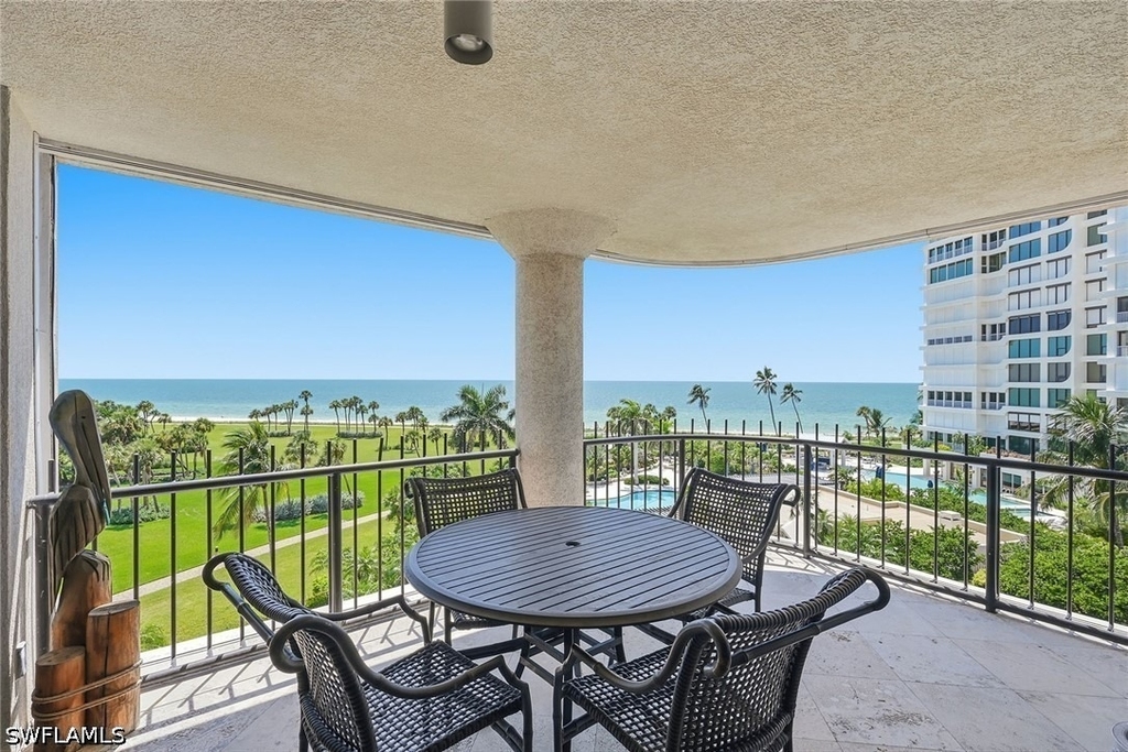 4251 Gulf Shore Boulevard N - Photo 10