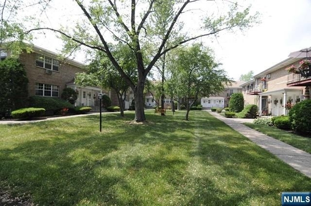 636 Godwin - Photo 9