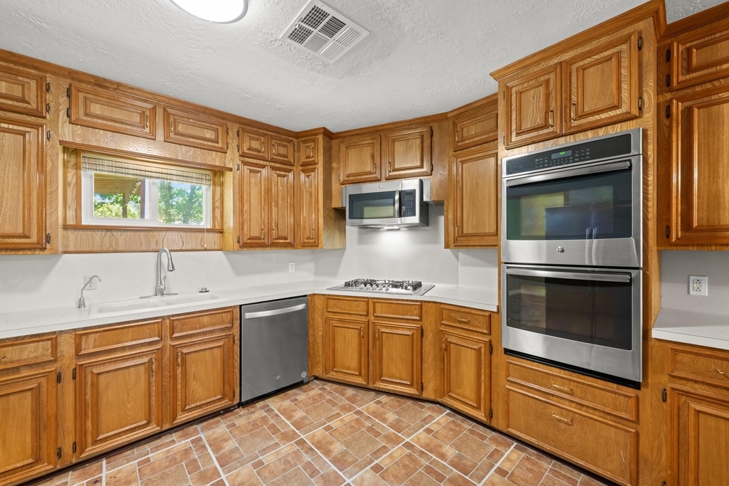 616 Cannan Drive - Photo 17