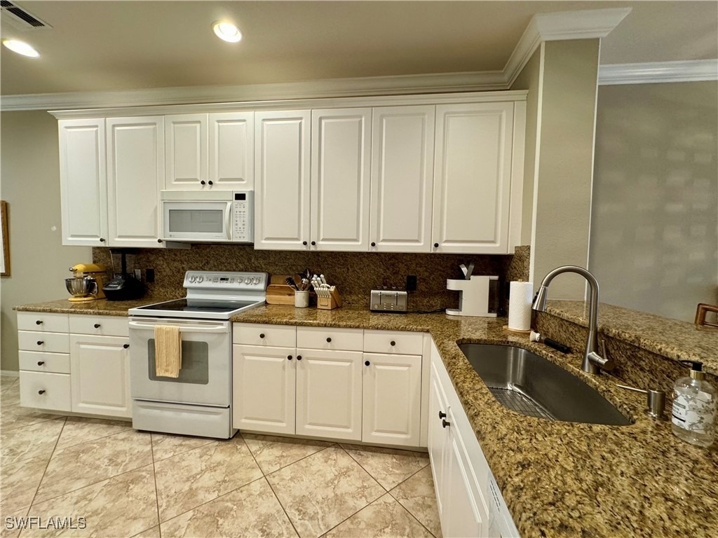 4884 Hampshire Court - Photo 2