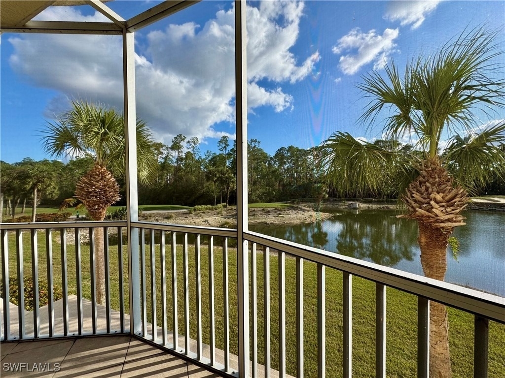 4884 Hampshire Court - Photo 16