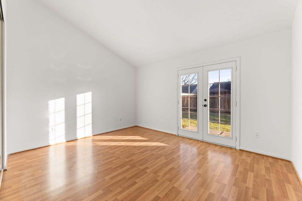 3932 Frontier Dr Drive - Photo 12