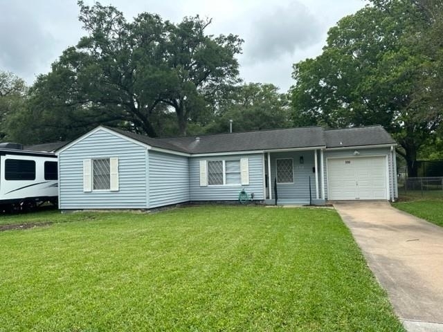 230 Laurel Street - Photo 0