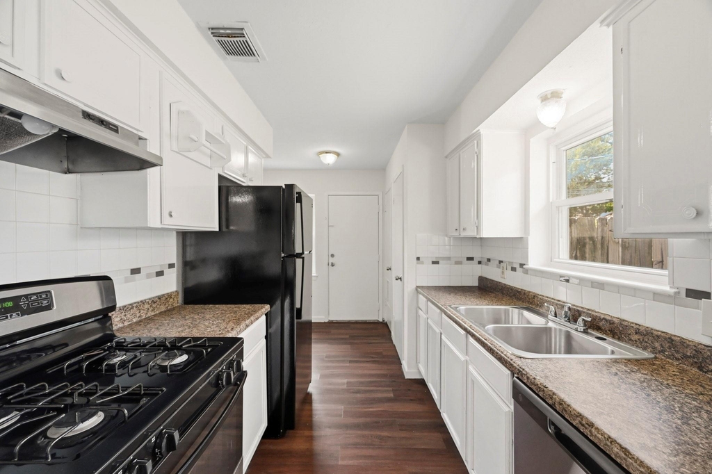 7303 Housman - Photo 5