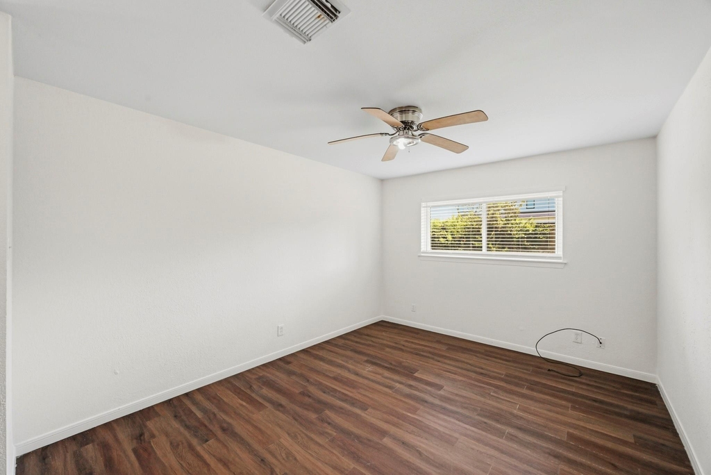 7303 Housman - Photo 13