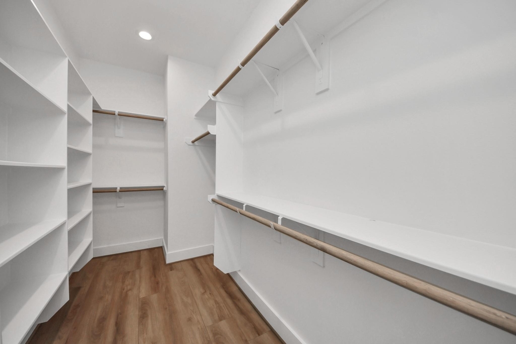 505 Middle Street - Photo 28