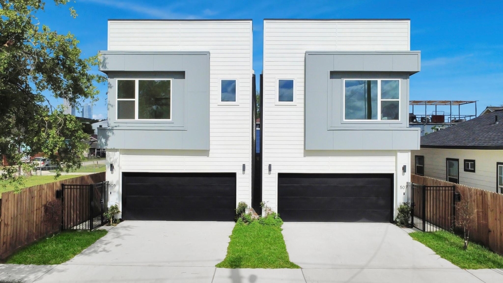 505 Middle Street - Photo 1