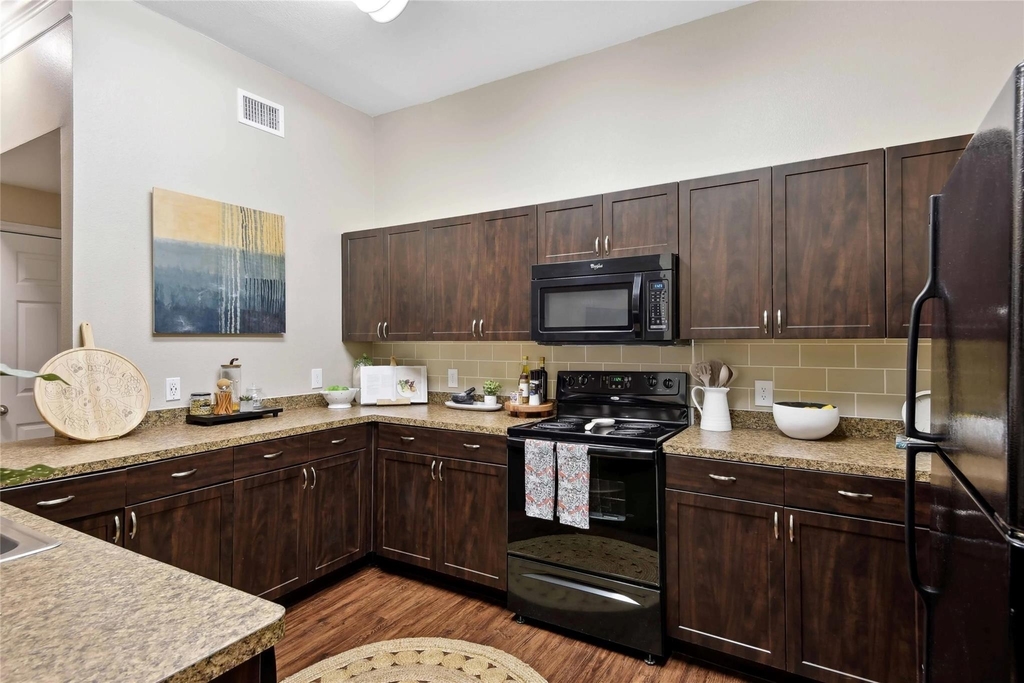 6607 Brodie Lane - Photo 1