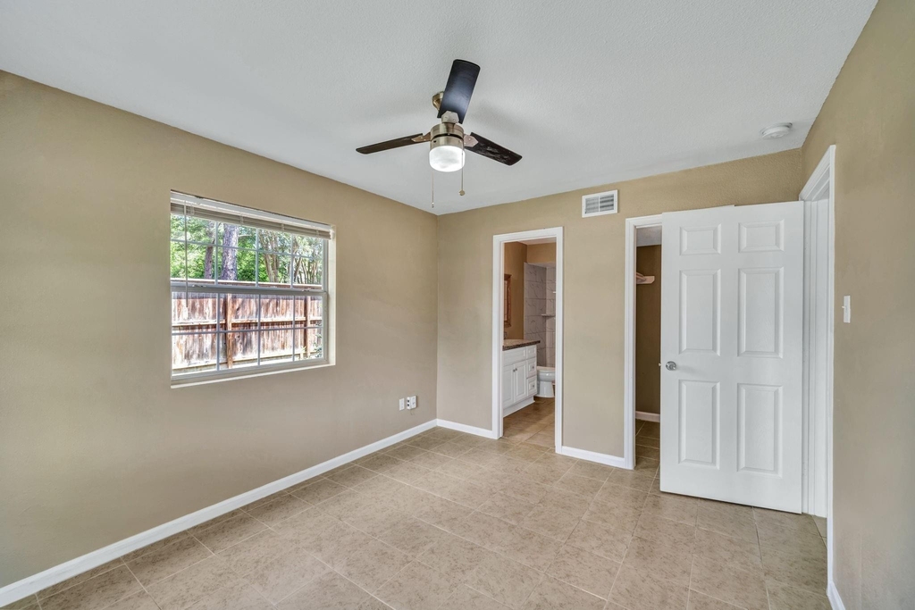 770 Memorial Mews Street - Photo 7