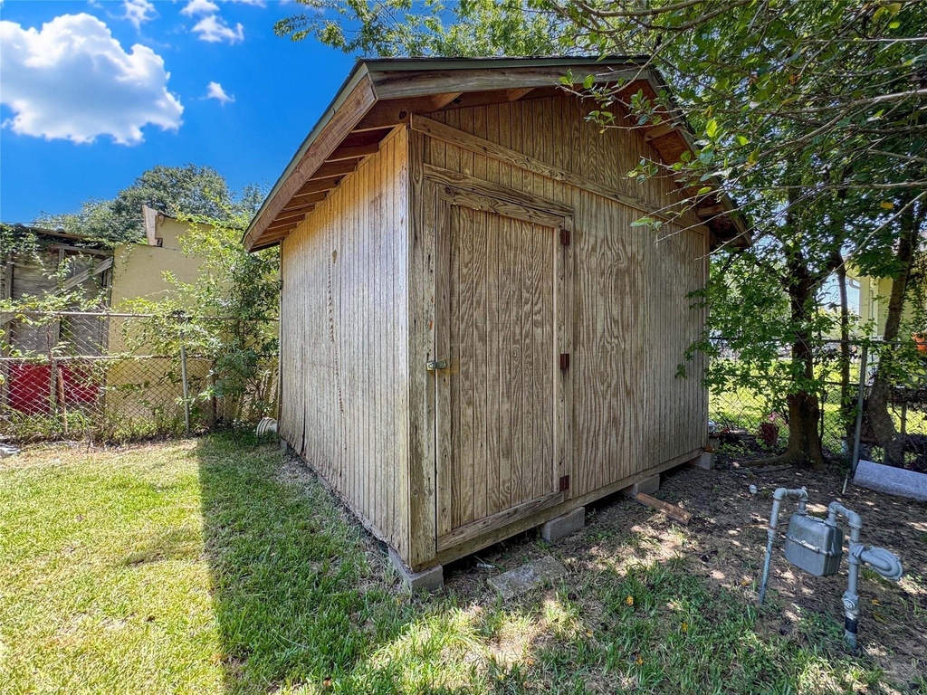1003 W Hart Avenue - Photo 22