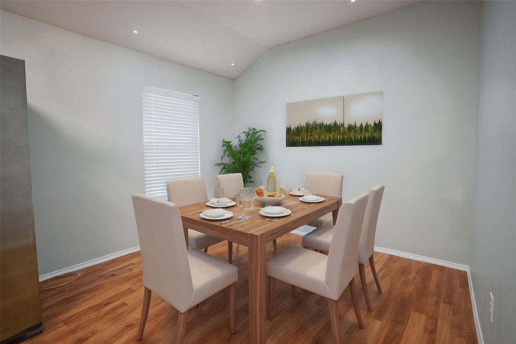 7843 Crescent Village Lane - Photo 8