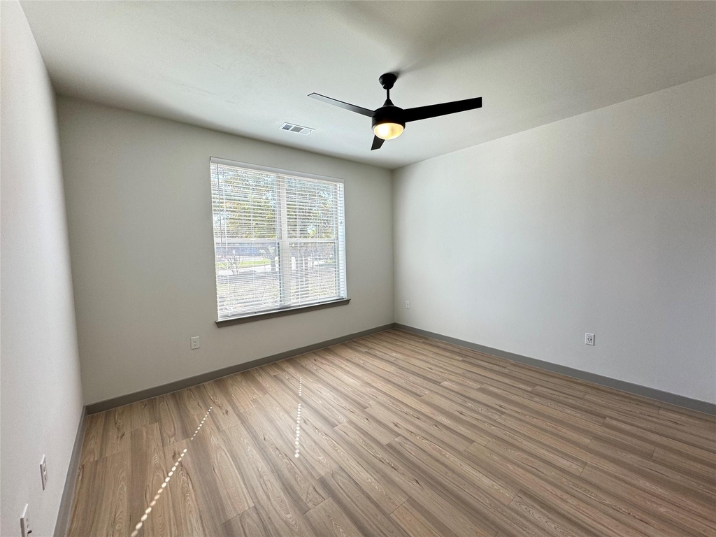 11604 Stonehollow Dr - Photo 9