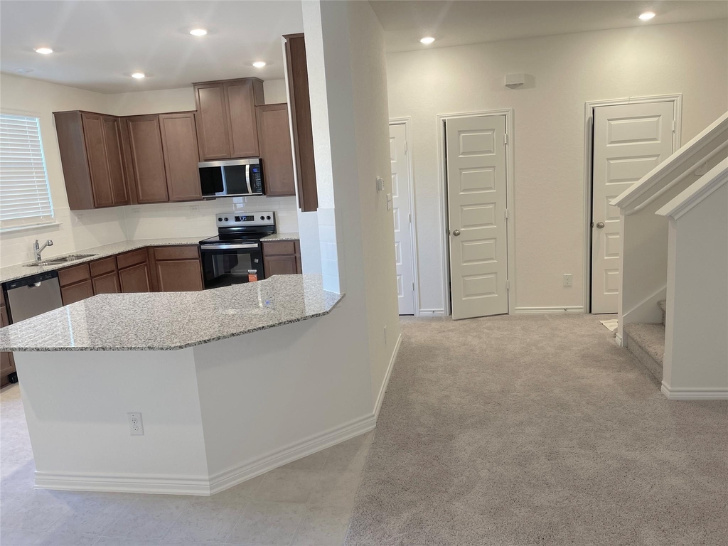 7543 Fishbowl Lane - Photo 3
