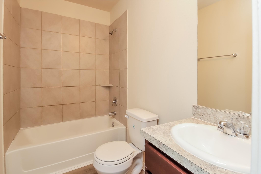 5815 Northern Oak Street - Photo 13