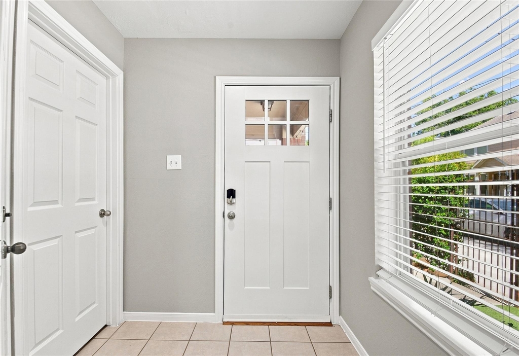 1421 Ruthven Street - Photo 21