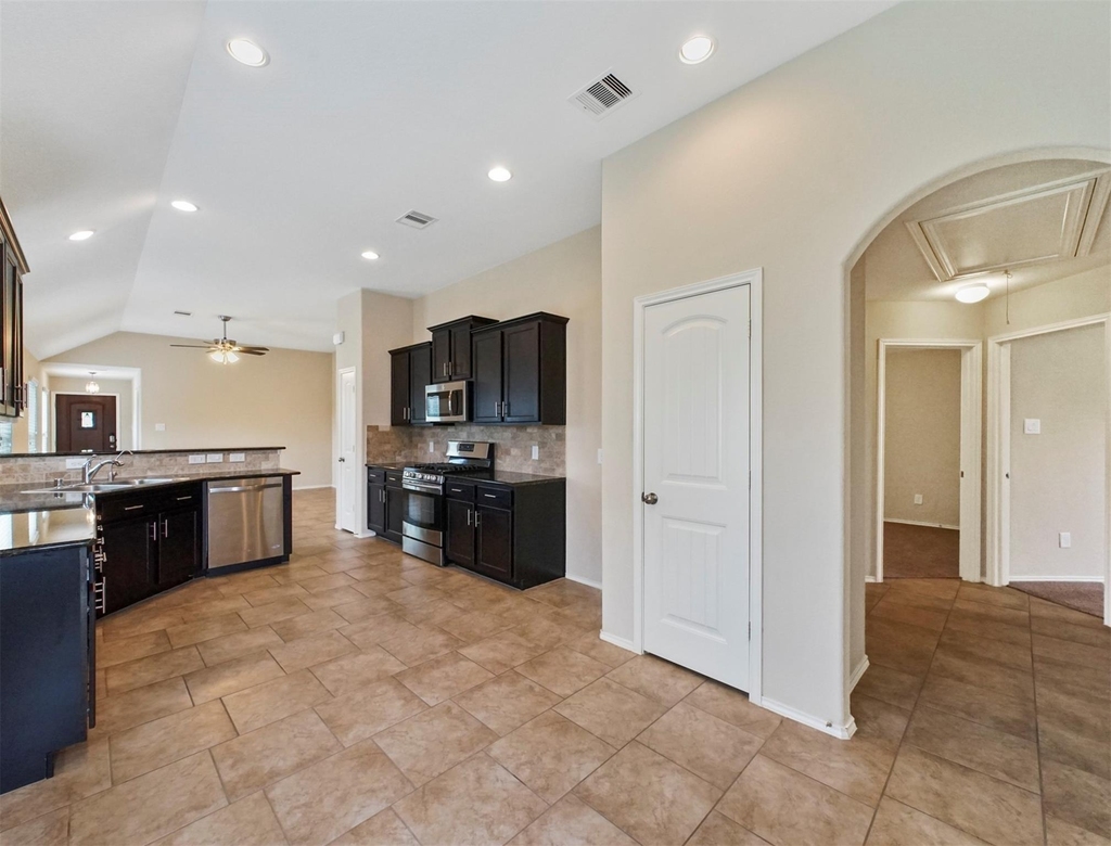 20751 Winghaven Drive - Photo 6