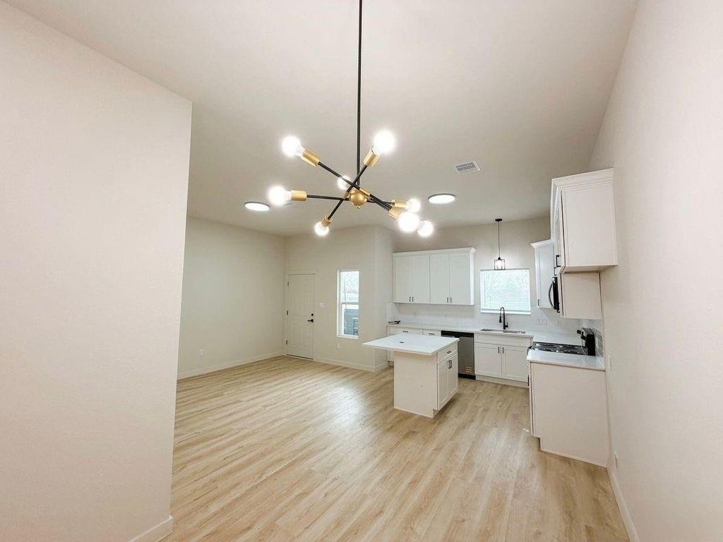 326 Clearwater Street - Photo 4