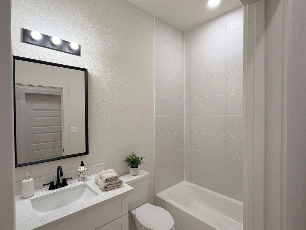 326 Clearwater Street - Photo 6