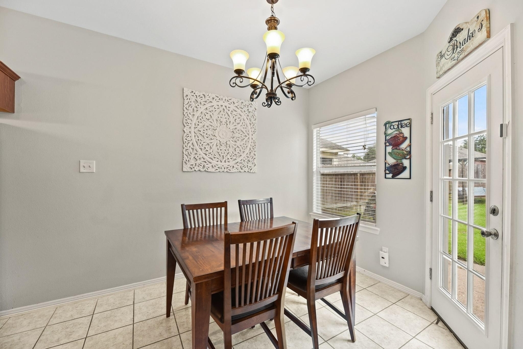 32018 Anne Lane - Photo 4