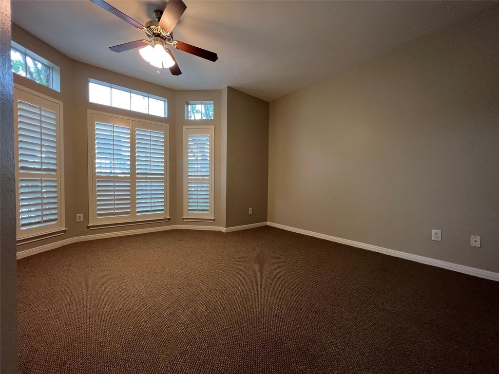 1323 Oneil Street - Photo 2