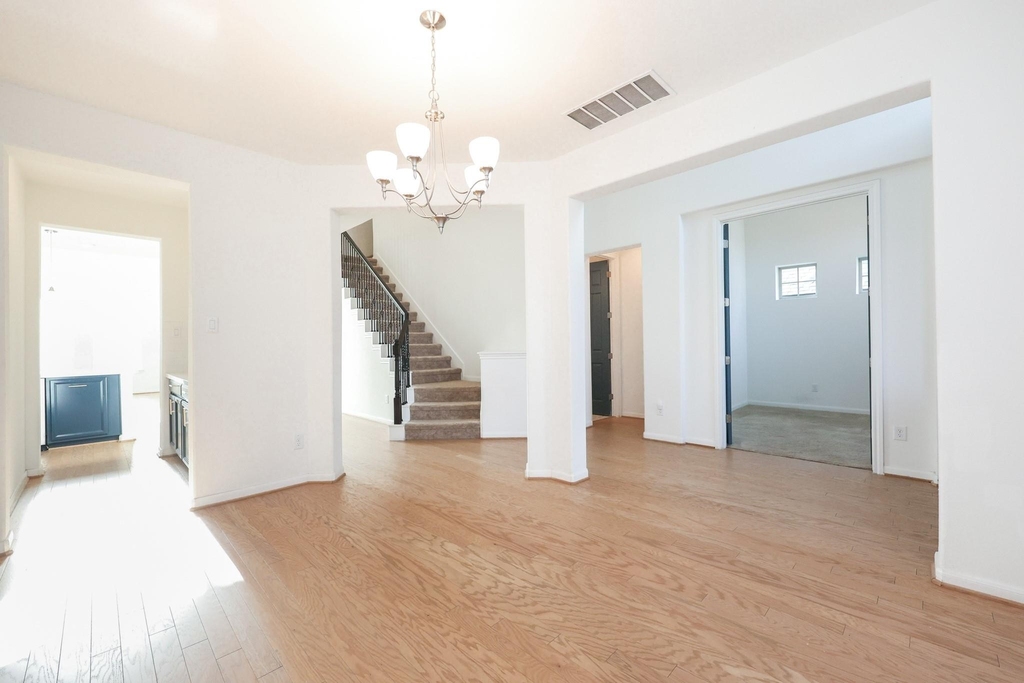 2107 Brooke Avery Drive - Photo 4