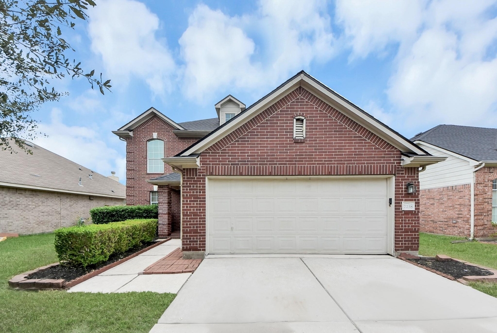 7238 Foxshadows Lane - Photo 1