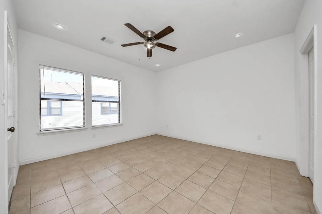 4311 Oak Ridge Drive - Photo 7