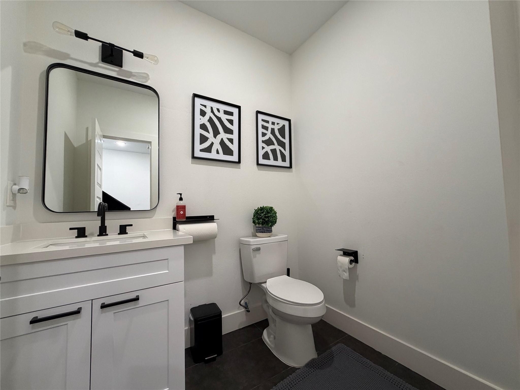 2417 Noble Street - Photo 14