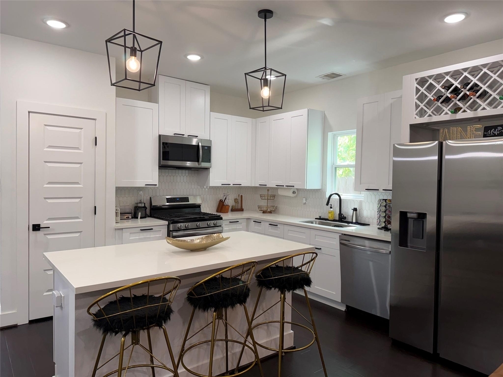 2417 Noble Street - Photo 9