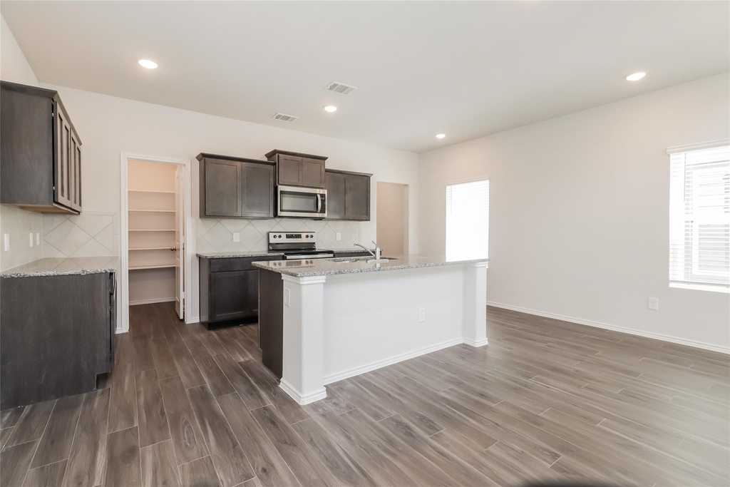 15322 Estrella East - Photo 2
