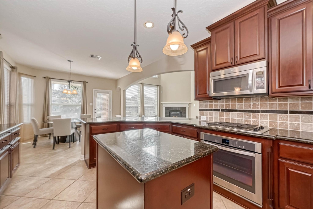 17827 Circular Quay Lane - Photo 14