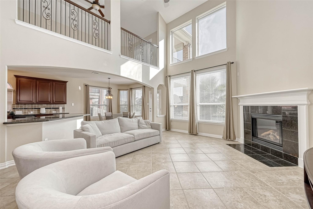 17827 Circular Quay Lane - Photo 11