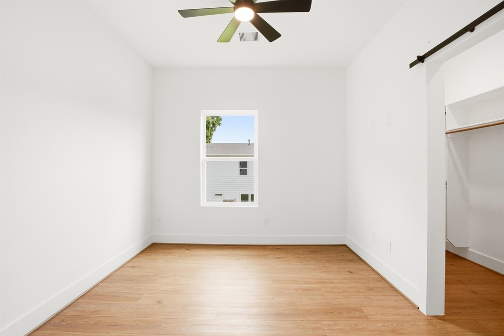 7841 Sunnyhill Street - Photo 12