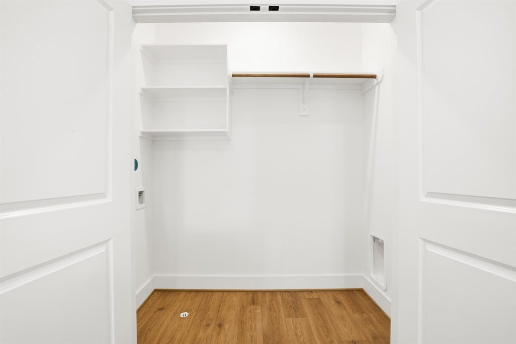 7841 Sunnyhill Street - Photo 11
