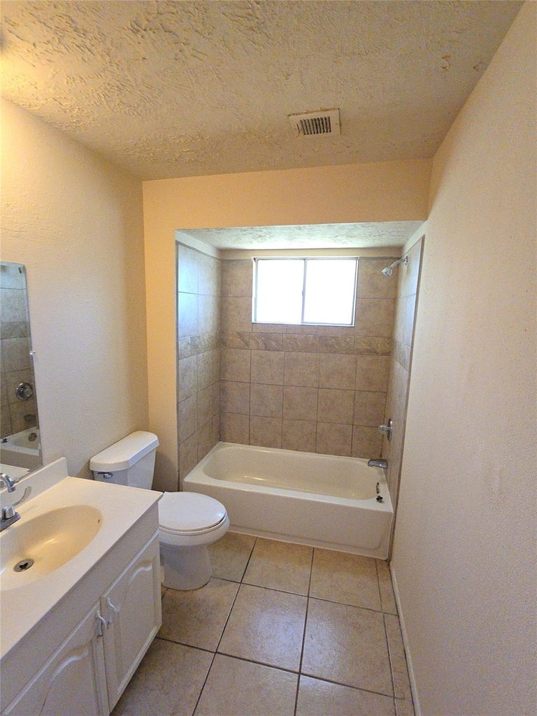 4718 Reynaldo Drive - Photo 11
