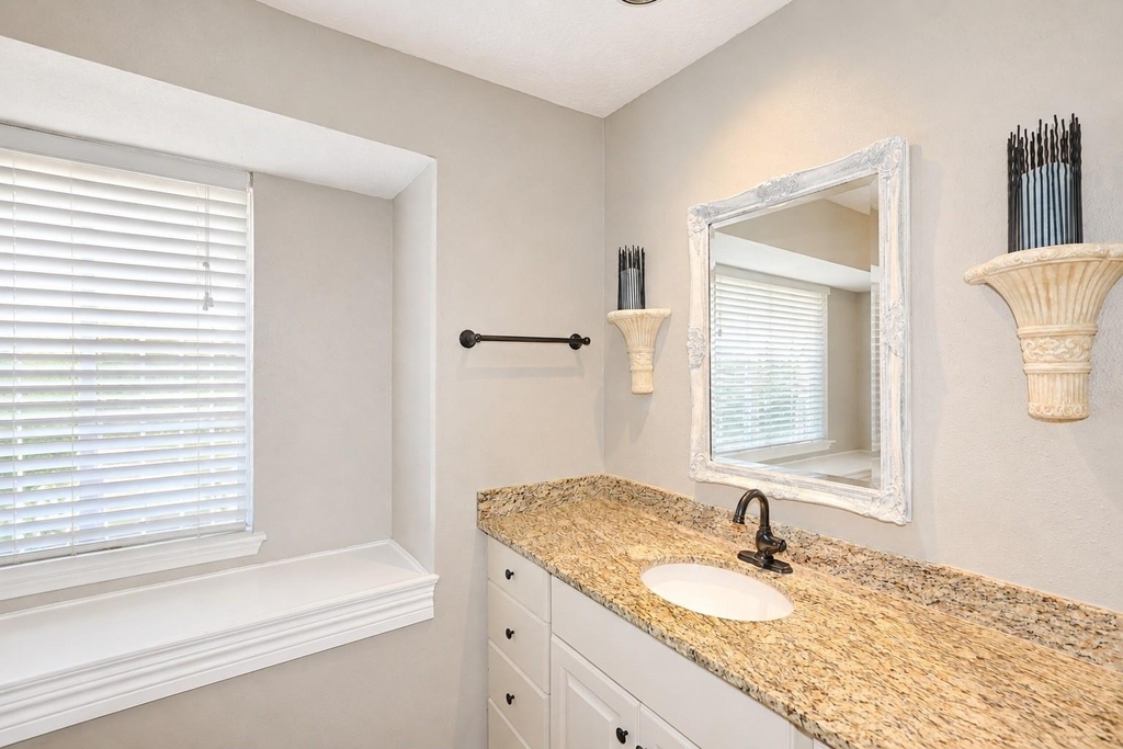 7126 Buchanan Drive - Photo 10
