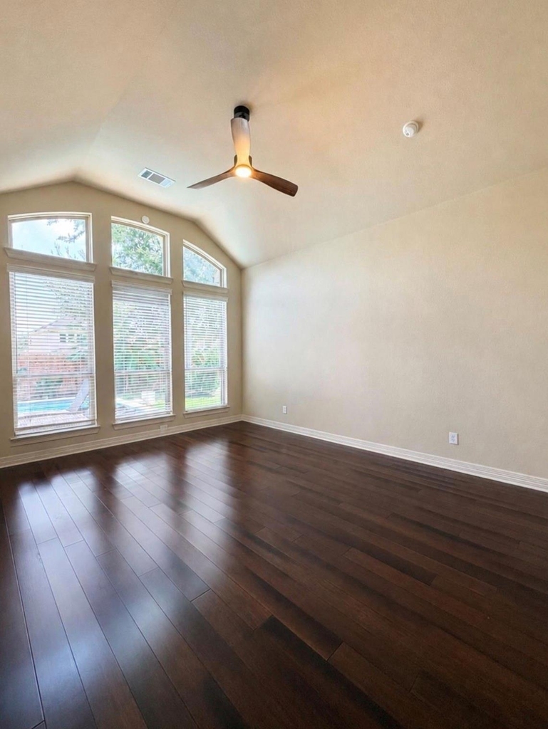 5423 Lachlan Springs Lane - Photo 14