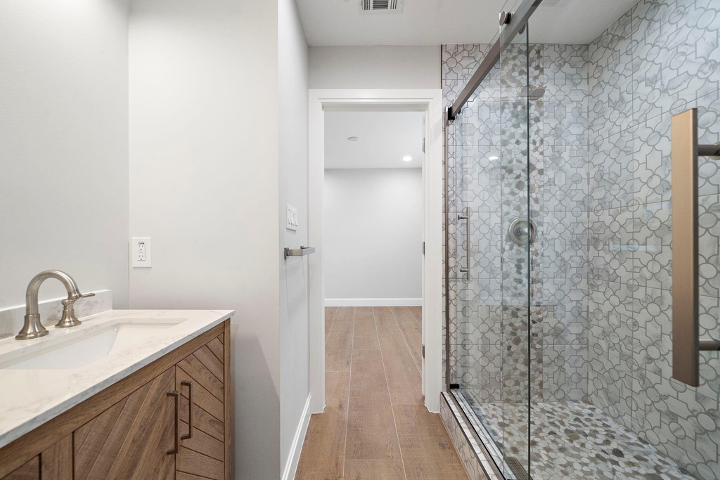 1823 Studewood Street - Photo 6