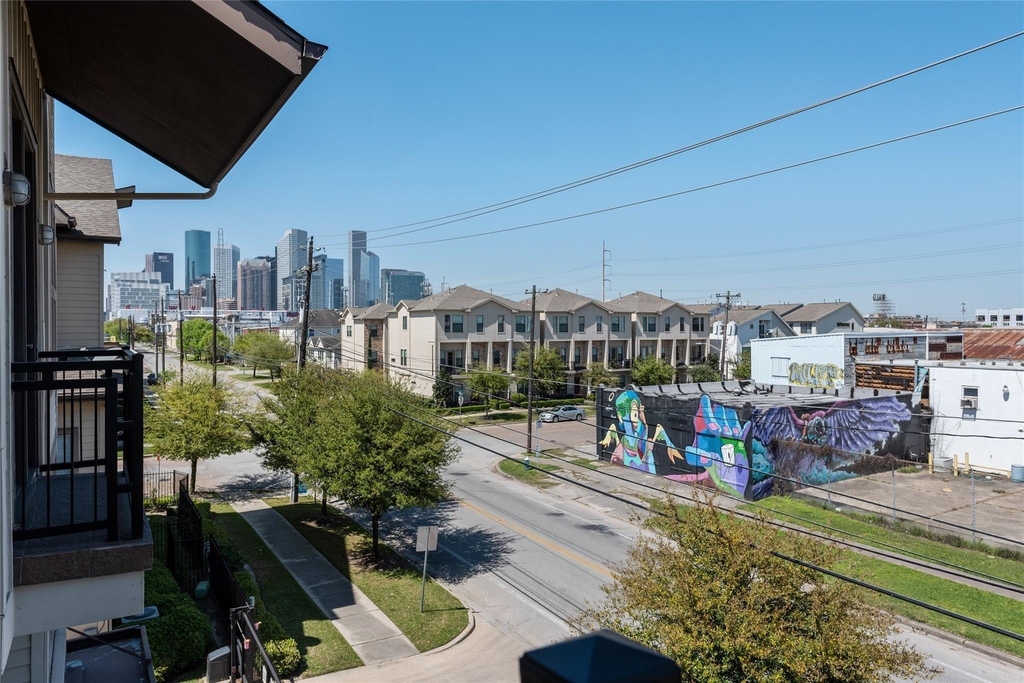 2814 Polk Street - Photo 15