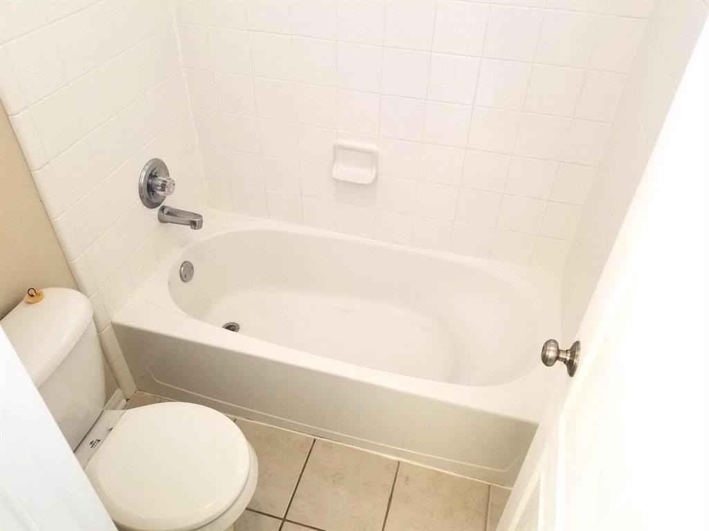 25406 Archdale Court - Photo 24