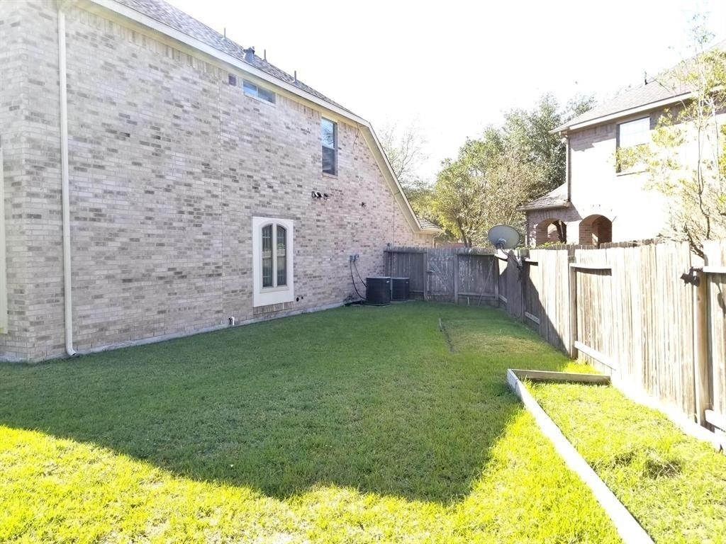 25406 Archdale Court - Photo 39