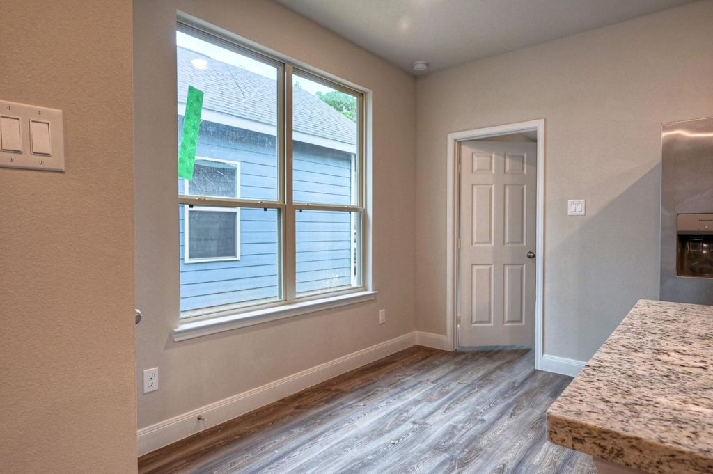 9175 Inwood - Photo 23