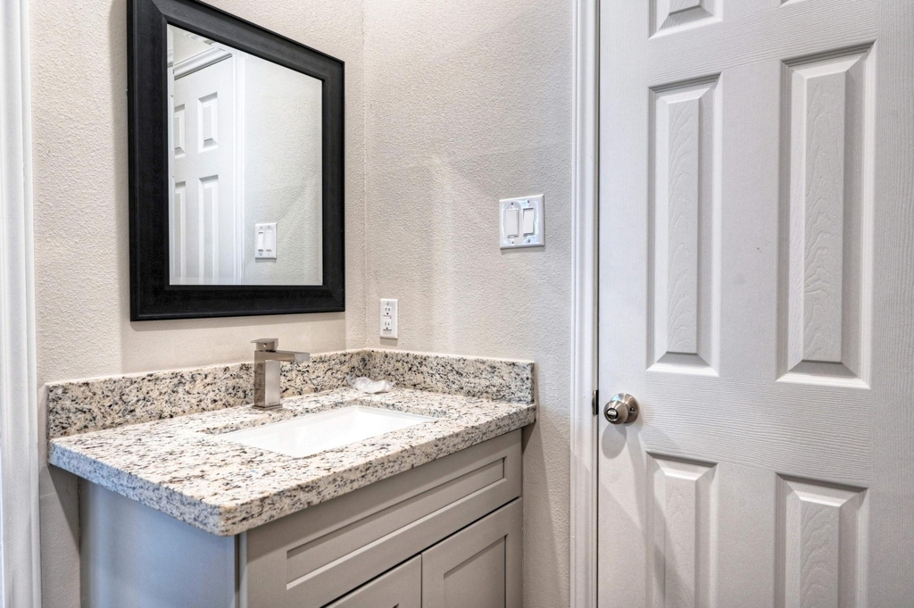 9175 Inwood - Photo 20