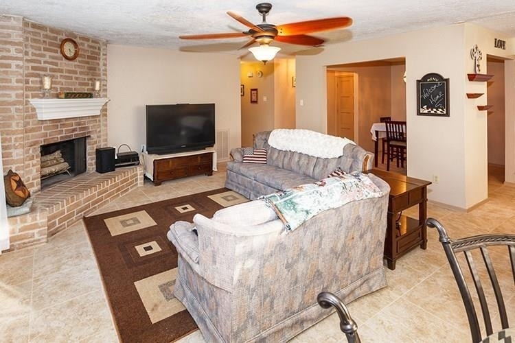 5910 Country Place - Photo 8