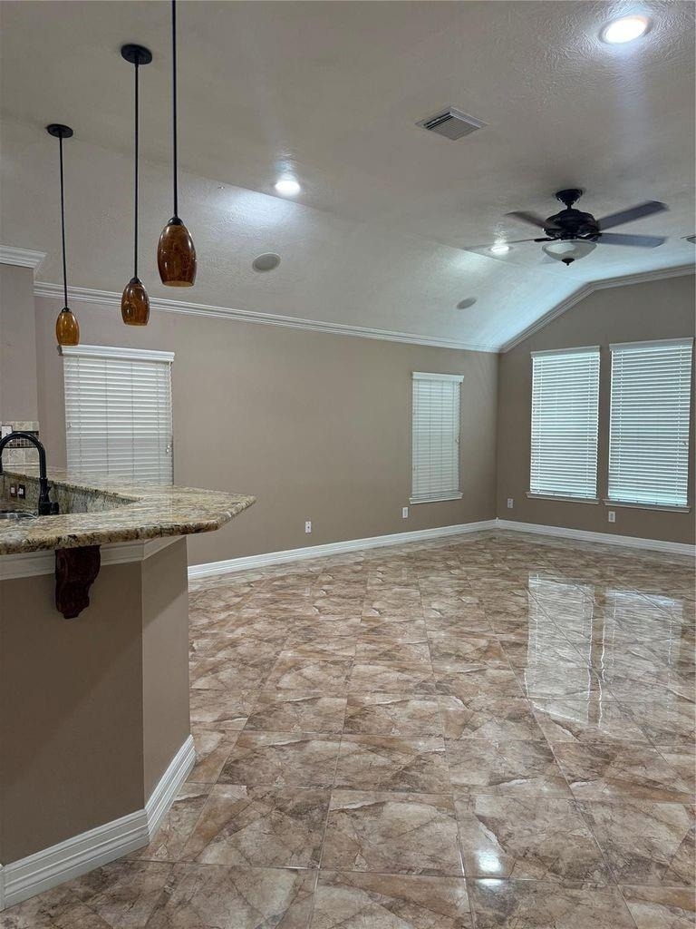 15930 Hidden Crest Drive - Photo 11