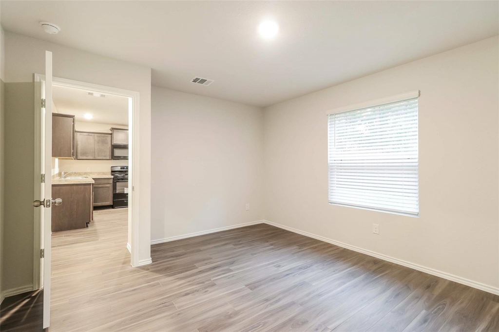 2417 Flathead Drive - Photo 11